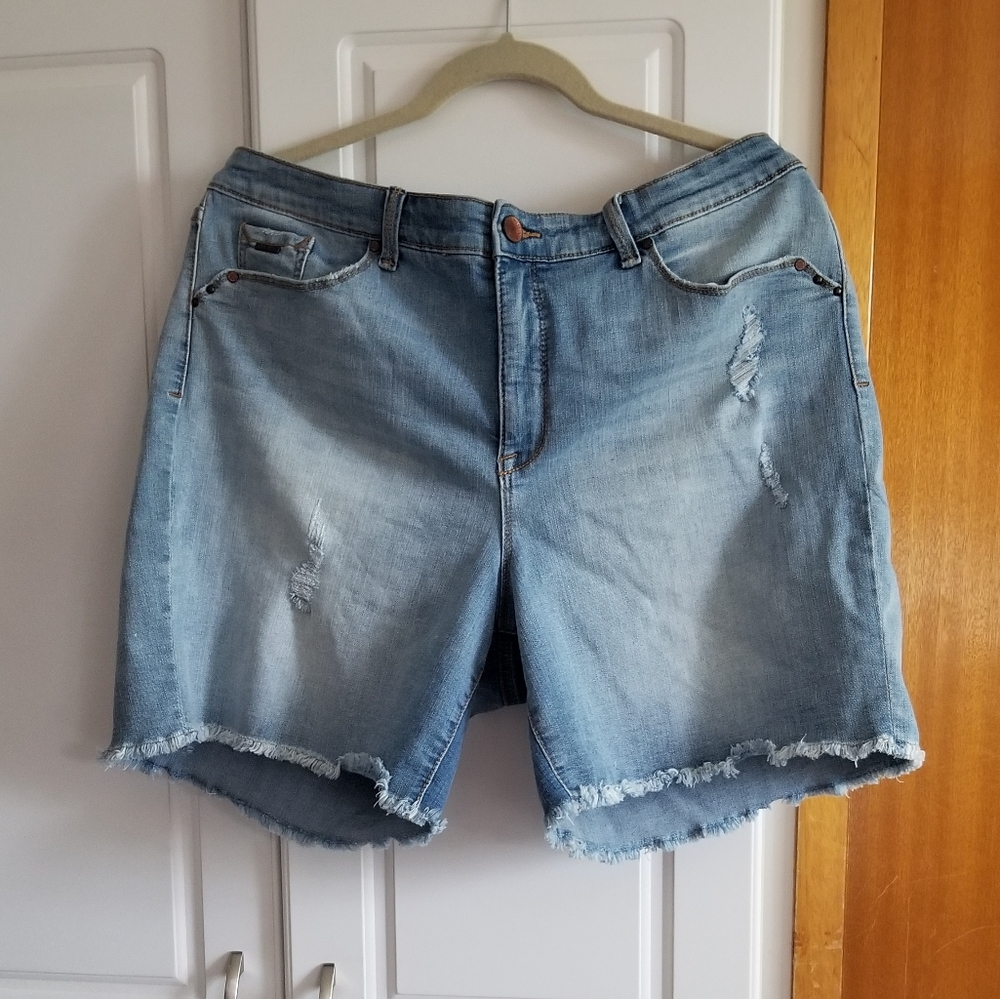 👙💫Nine West Jeans gramercy denim shorts